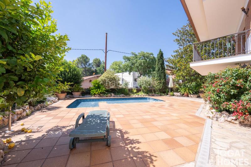 Foto 1bdb75af-68e6-4126-b1ec-f21061adf027. Chalet con riscaldamento parcheggio piscina in Valldoreix Sant Cugat del Vallès
