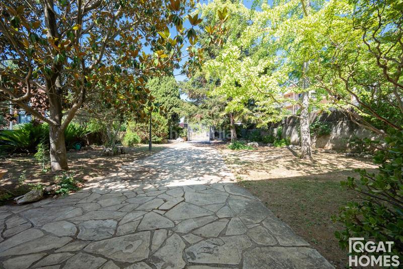 Foto bbda560e-bc77-4f8d-94db-f6831012b653. Chalet con riscaldamento parcheggio piscina in Valldoreix Sant Cugat del Vallès
