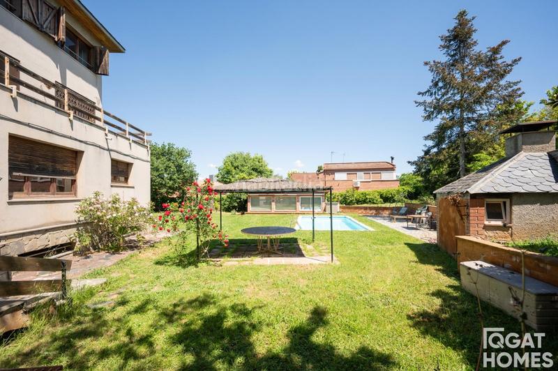 Foto 23883577-17ba-4fb6-9748-2404bdef9b01. Chalet mit parking pool in Mira-sol Sant Cugat del Vallès