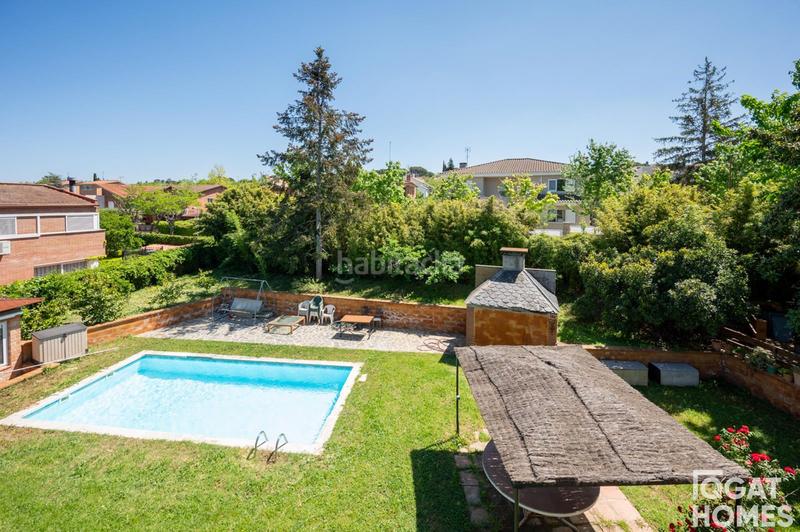 Foto 9bd92a62-fbbe-41c4-bda2-bb18c96f86f0. Chalet mit parking pool in Mira-sol Sant Cugat del Vallès