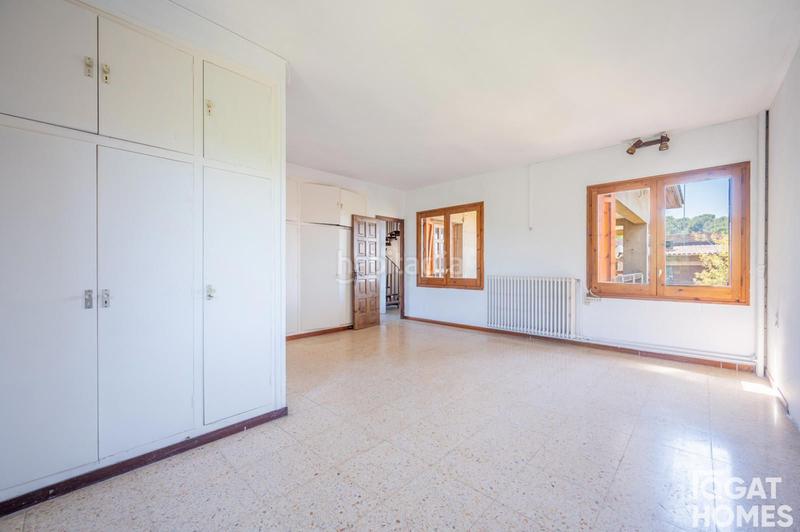 Foto a0a21b9a-f5a8-4eeb-9bfc-e9381d220a98. Chalet mit parking pool in Mira-sol Sant Cugat del Vallès