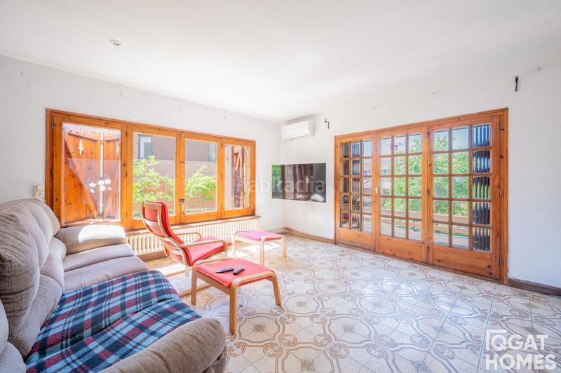 Foto a63d0f41-aa3e-449f-a307-dc231e4ae793. Chalet mit parking pool in Mira-sol Sant Cugat del Vallès