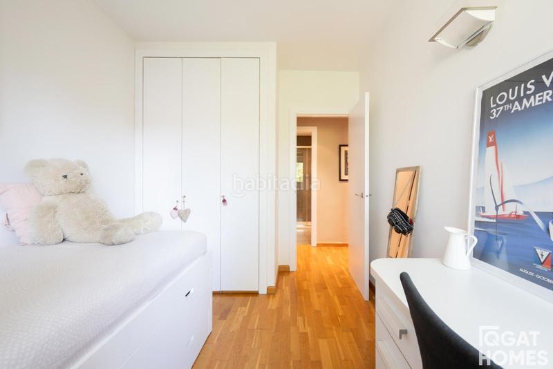 Foto 11c4f95b-28f7-469e-a62e-cd97d3d0614f. Pis amb calefacció aparcament piscina a Colomer Sant Cugat del Vallès