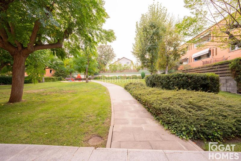 Foto 24fadf29-80c6-4b72-887d-2277d86e728e. Pis amb calefacció aparcament piscina a Colomer Sant Cugat del Vallès