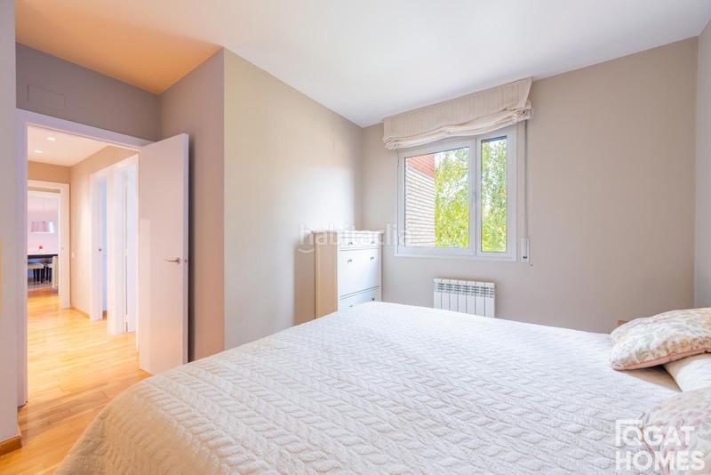 Foto f6b7de92-2f27-4ecf-8665-f9eda6575cbc. Pis amb calefacció aparcament piscina a Colomer Sant Cugat del Vallès