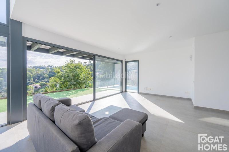 Foto 231d05b6-ea60-4ee2-8b15-04602654f48c. Chalet with parking pool in La Floresta Sant Cugat del Vallès