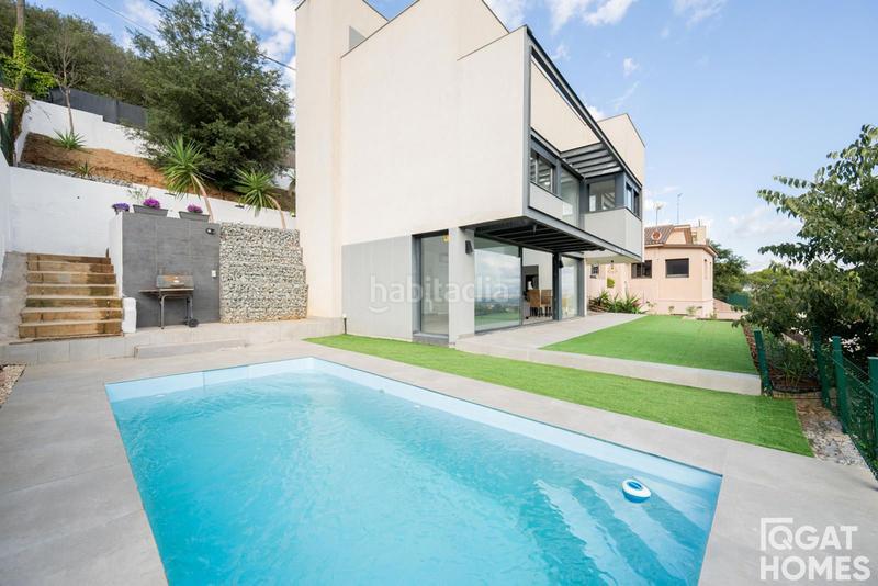 Foto 24698716-4907-4832-bc88-c1e97e2b89ad. Chalet with parking pool in La Floresta Sant Cugat del Vallès