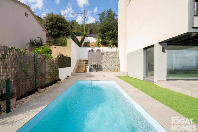 Foto 422e374d-8d51-4b50-b32a-47fb8c62cc16. Chalet with parking pool in La Floresta Sant Cugat del Vallès