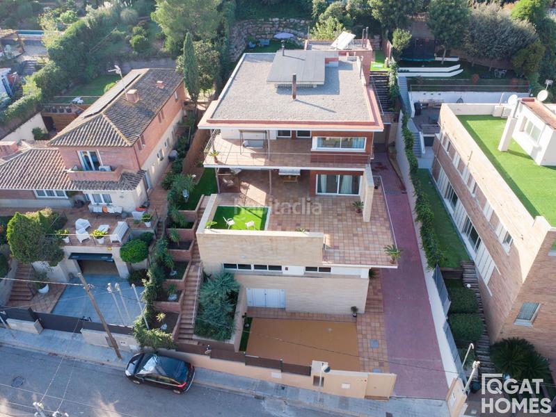 Foto 0d79355f-3800-4bb8-b754-2a49643b7aa8. Chalet mit heizung parking pool in Valldoreix Sant Cugat del Vallès