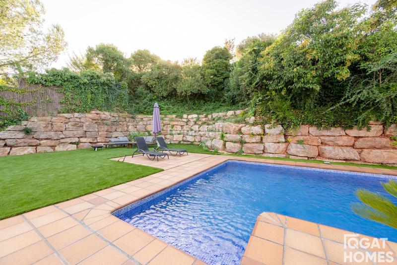 Foto 2ea32df0-1634-4f6d-95dc-afb68b3fc886. Chalet mit heizung parking pool in Valldoreix Sant Cugat del Vallès