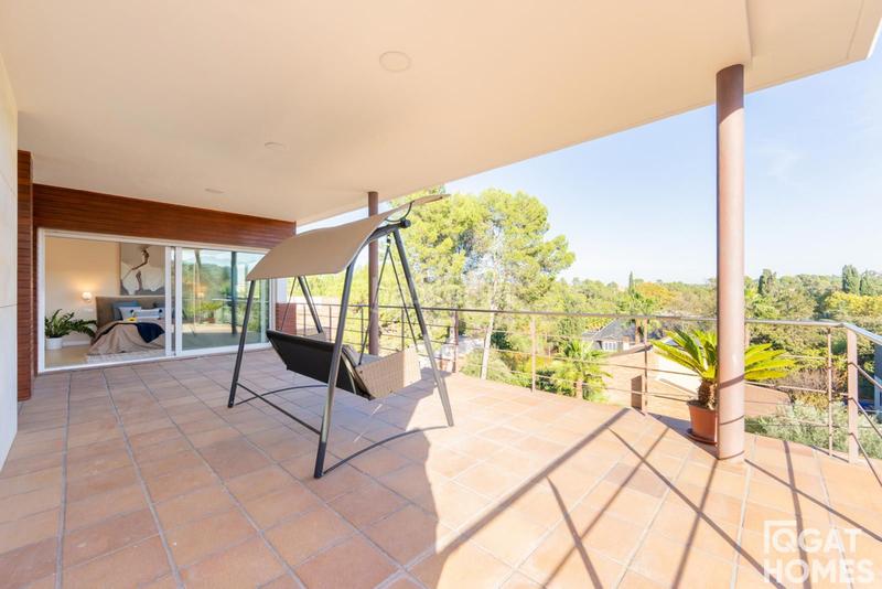 Foto 3169a24a-b60d-4f57-88bb-3f0ae04f0bf0. Chalet mit heizung parking pool in Valldoreix Sant Cugat del Vallès