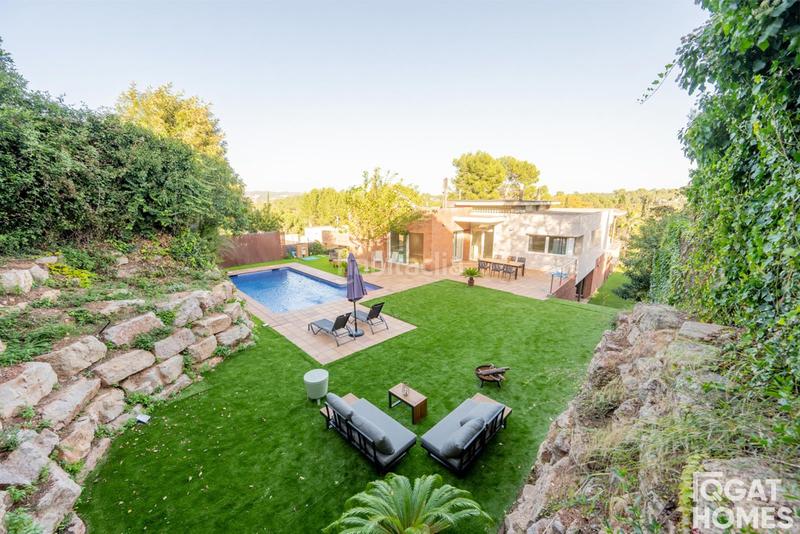 Foto bcd3759f-ff89-46fa-970a-7baa7a300671. Chalet mit heizung parking pool in Valldoreix Sant Cugat del Vallès