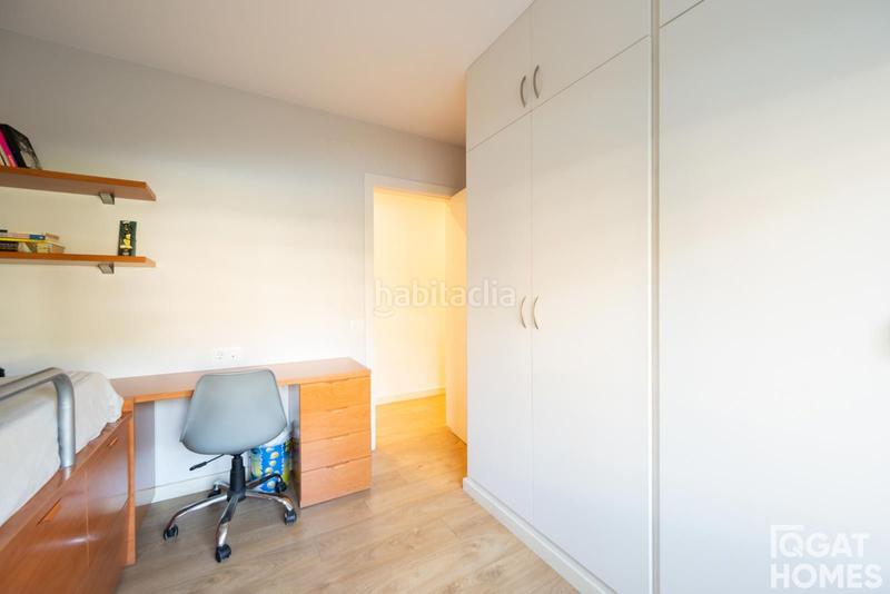 Foto 05ff526b-e6fa-4614-aaa9-fb7e08da6a4e. Pis amb calefacció aparcament piscina a Gava Mar Gavà