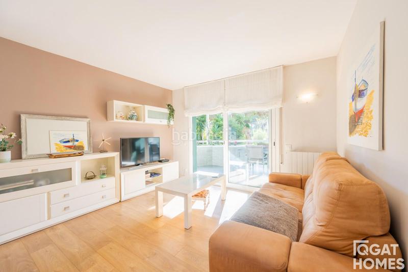 Foto 44438f33-6d49-4277-87c4-7cd62a9a287a. Pis amb calefacció aparcament piscina a Gava Mar Gavà