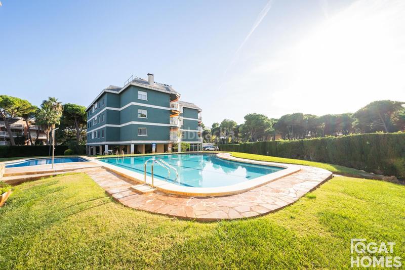 Foto 67ea1d35-31b1-4f46-997d-9785636459ee. Pis amb calefacció aparcament piscina a Gava Mar Gavà