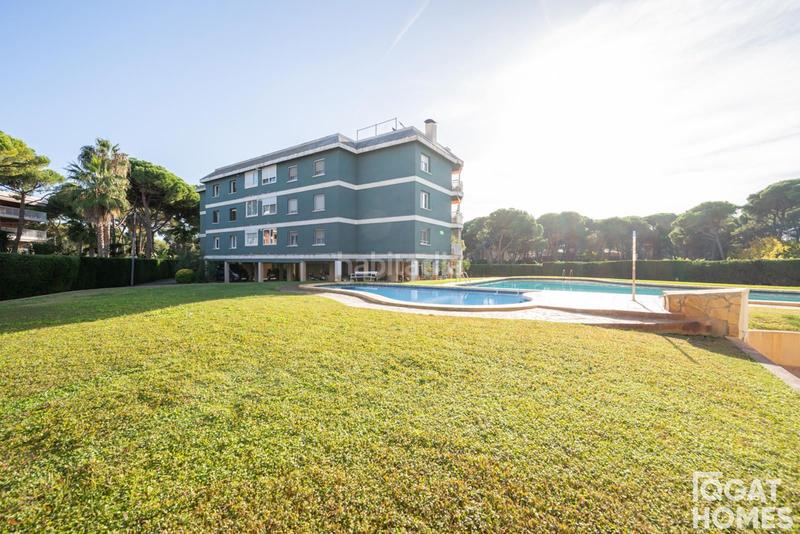 Foto 8bfcf85e-ccfc-46c5-a4ef-ddf13ff1ead7. Pis amb calefacció aparcament piscina a Gava Mar Gavà