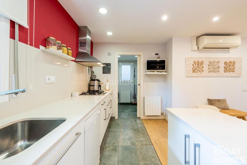 Foto e1852735-af6b-4979-8bb9-fc6e47f57d56. Pis amb calefacció aparcament piscina a Gava Mar Gavà