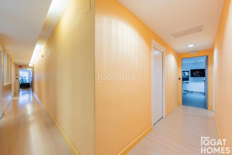 Foto 2a7adb3e-09ef-43df-b79b-c9d4c3a3c70f. Office space with parking in El Camp d´en Grassot i Gràcia Nova Barcelona