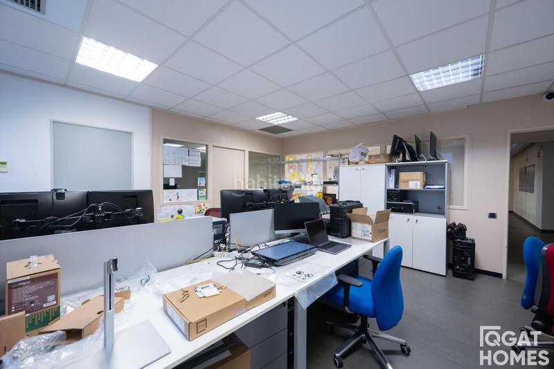 Foto 8ad72580-4008-4fbe-832b-78abe655e024. Office space with parking in El Camp d´en Grassot i Gràcia Nova Barcelona