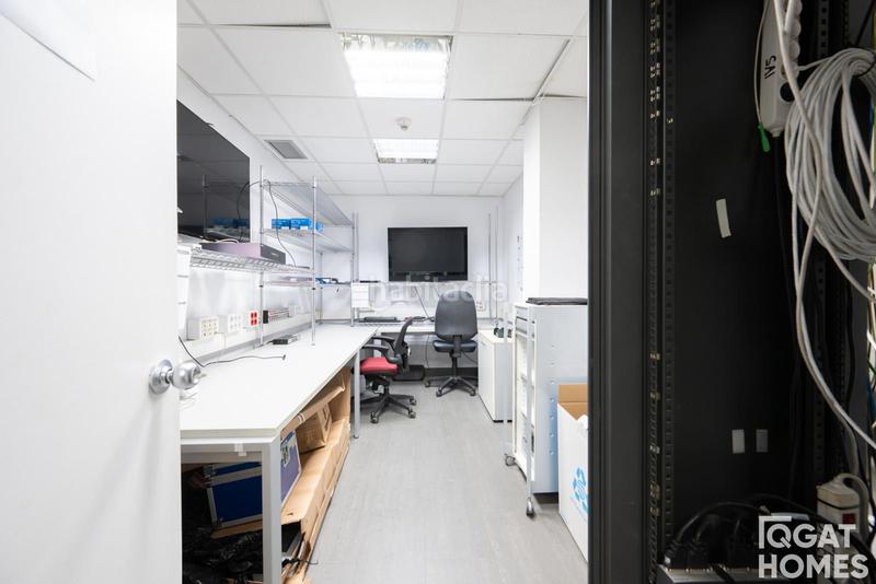 Foto 964d5e27-64f2-4b25-82c0-9d5f98936737. Office space with parking in El Camp d´en Grassot i Gràcia Nova Barcelona