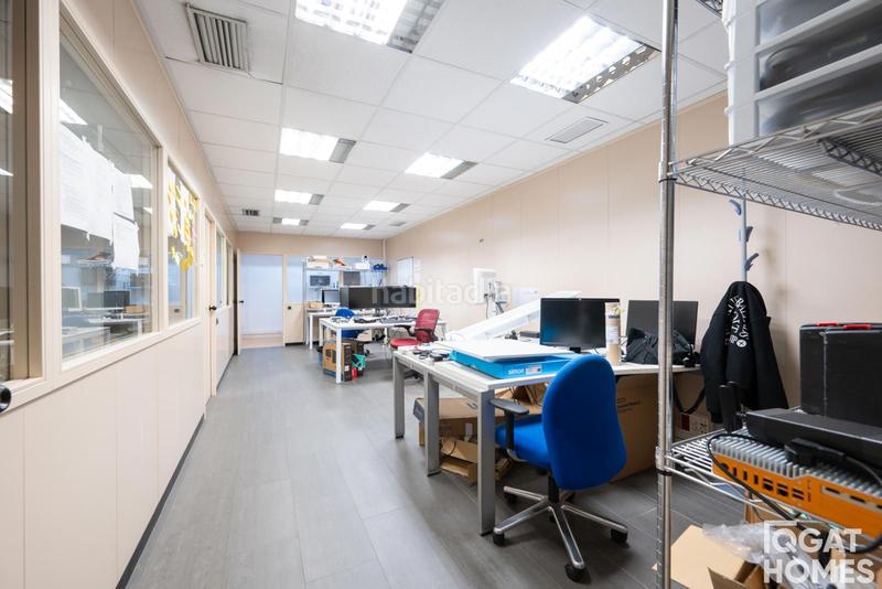 Foto dc04a6af-9ef1-4b89-baf4-108db18e1110. Office space with parking in El Camp d´en Grassot i Gràcia Nova Barcelona