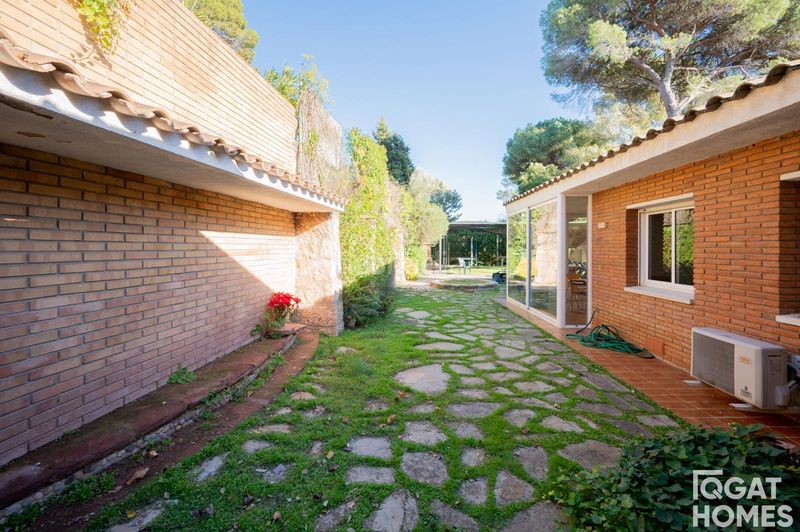 Foto 05d24e1f-55c8-4ad8-a882-5fdf8fc7e9c5. Casa amb calefacció a Valldoreix Sant Cugat del Vallès