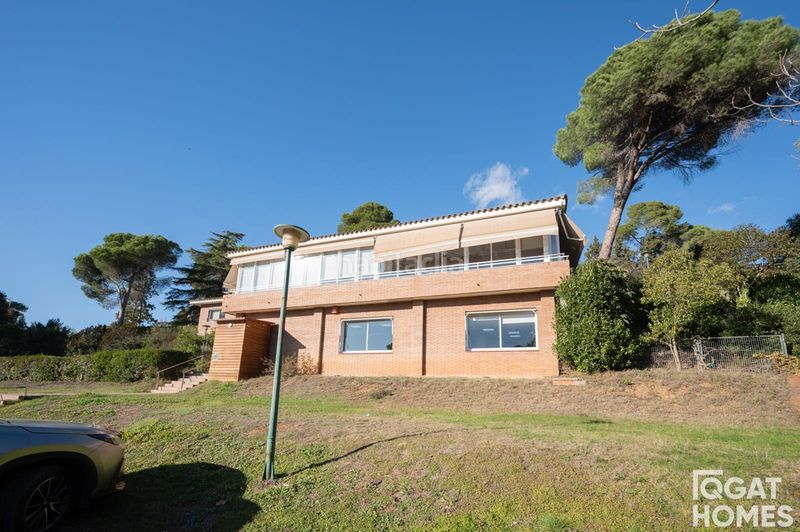 Foto d9472745-7bc1-4e3b-93fa-81dfb912c1ab. Casa amb calefacció a Valldoreix Sant Cugat del Vallès