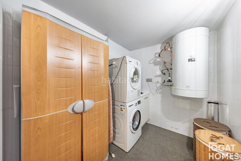 Foto 30bd802c-bed9-4734-8107-2b62d5859be1. Àtic amb calefacció aparcament piscina a Volpelleres Sant Cugat del Vallès