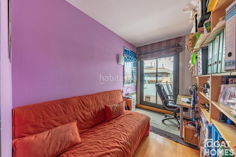 Foto 3e4db235-ed11-4e67-a07b-06ac0eb3b41d. Àtic amb calefacció aparcament piscina a Volpelleres Sant Cugat del Vallès