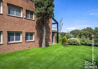 Chalet  Enric morera. Chalet independiente en bellaterra