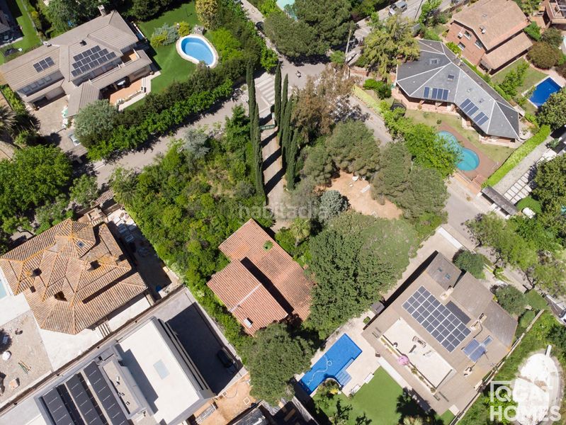 Foto c0043481-4bac-4c42-baff-d96c18ed8551. Casa amb calefacció aparcament a Valldoreix Sant Cugat del Vallès