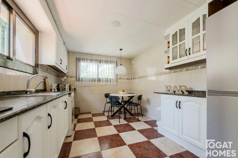Foto 25713105-af78-46b0-8d4e-30dd88959cb6. Casa amb calefacció aparcament piscina a Mira-sol Sant Cugat del Vallès