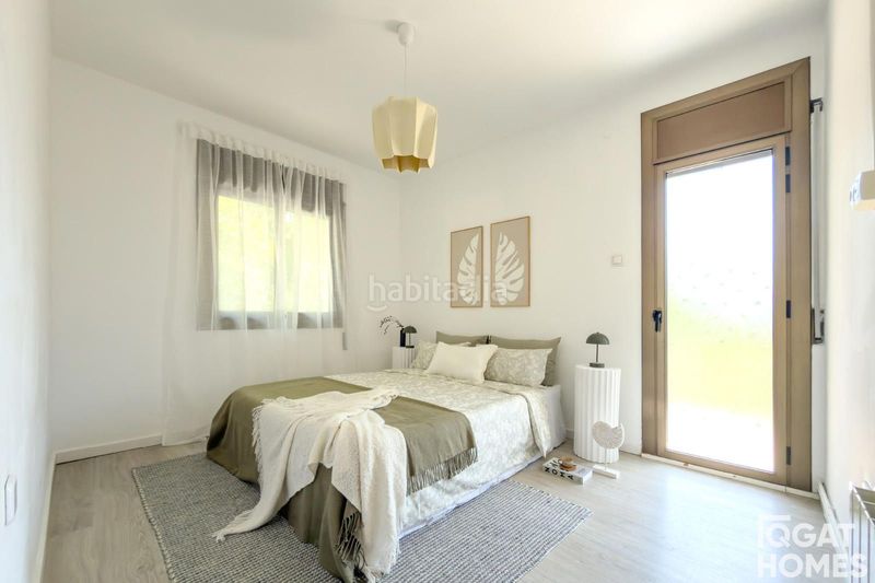 Foto 5f5920dd-0283-42b5-9421-0c34d733c7ed. Casa amb calefacció aparcament piscina a Mira-sol Sant Cugat del Vallès