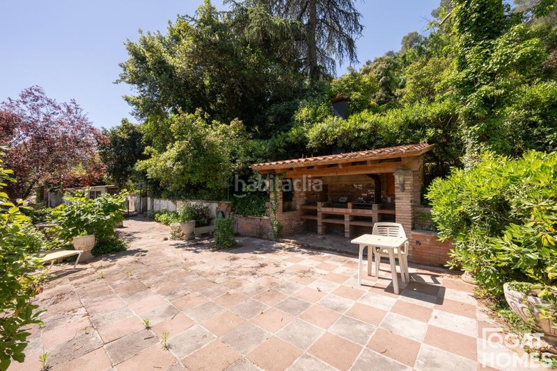 Foto beaa14a2-e66e-4b6b-a42f-ee9f4d83a8a1. Casa amb aparcament piscina a Molins de Rei