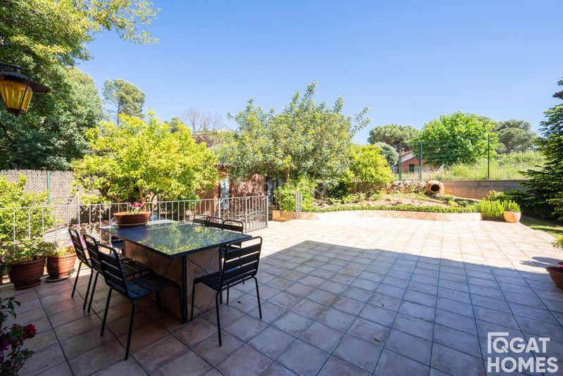 Foto 7b654fdd-bf60-4b2d-9071-1b4efb037326. Affitto casa con riscaldamento parcheggio piscina in Sant Cugat del Vallès