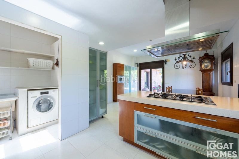 Foto ab6e235f-2bda-45cd-9da4-276f3ef6bf8d. Affitto casa con riscaldamento parcheggio piscina in Sant Cugat del Vallès