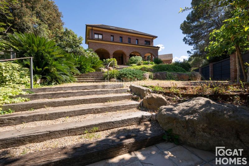 Foto d9aa0a57-df71-4483-88a2-344a47d48002. Affitto casa con riscaldamento parcheggio piscina in Sant Cugat del Vallès