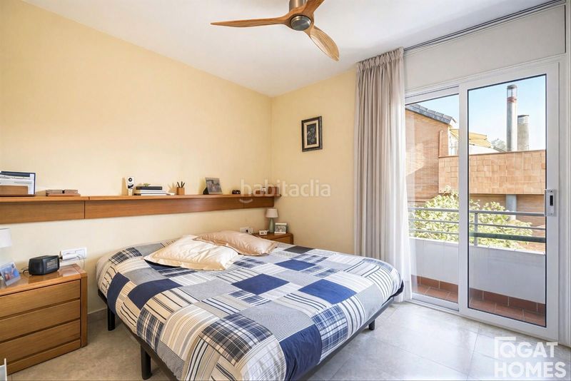 Foto b47cf4b3-d7e4-4b39-a18c-4706eafa3a56. Casa adossada amb calefacció aparcament a Eixample Sant Cugat del Vallès