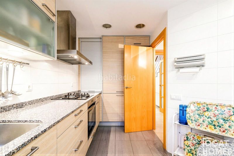 Foto dea8d627-aa2c-4516-8a9c-ff48de4e7b60. Casa adossada amb calefacció aparcament a Eixample Sant Cugat del Vallès