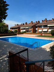 Rent Flat  Llaceres. Piso con encanto ideal parejas en eixample con piscina, parking