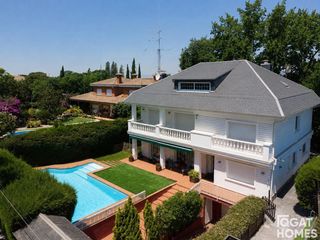 Chalet  Uruguai. Casa a 5 min de la estación de valldoreix