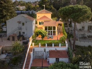 Xalet  Emeterio escudero. Chalet historico  en la floresta, sant cugat del vallès
