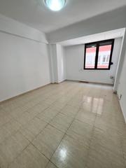 Miete Etagenwohnung in Hospital - Plaza del Real. Piso junto calle trinidad, castellón centro