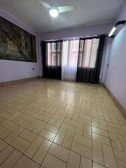 Location Local commercial à Casco Histórico. Entresuelo en pleno centro de la ciudad, escultor viciano 20,