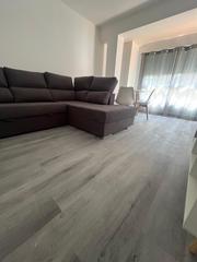 Rent Flat in Casco Histórico. Alquiler de piso muy céntrico en calle escultor viciano