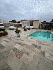 Casa a Ciutat del Transport - La Salera. Fantástica casa en urbanización racó del mercader