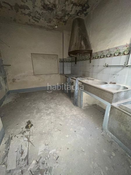 Foto a5ff5495-d724-4611-af80-5afb3dc21fdc. Edificio  en calle colon 16 en Casco Histórico Castellón de la Plana