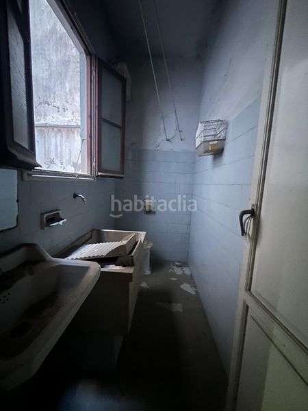 Foto c9951f69-43e4-4e0e-b509-08748577b639. Edificio  en calle colon 16 en Casco Histórico Castellón de la Plana