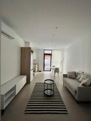 Affitto Appartamento in Parque Geólogo José Royo Gómez. Vivienda en planta baja en calle guitarrista fortea 6