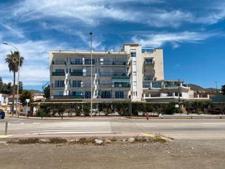 Location Appartement  Calle higuera. Se alquila piso estudio de 1 habitación con excelente ubicación
